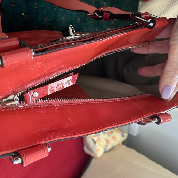 COACH HAMPTON CORAL PATENT LEATHER CARRYALL BAG - Picture 12 of 16